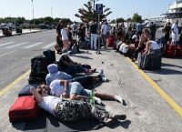Daily Mail για την Κω: Χιλιάδες Βρετανοί προσπαθούν να επιστρέψουν