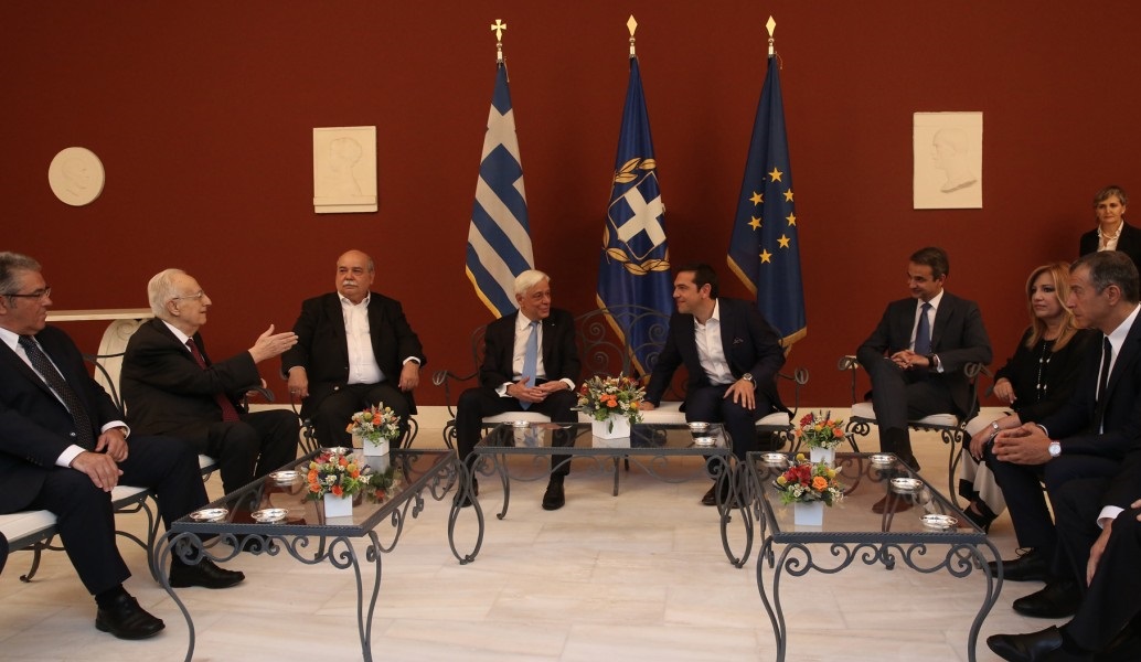 «Αποκατάσταση της Δημοκρατίας» ή «πολιτική μεταβολή»;