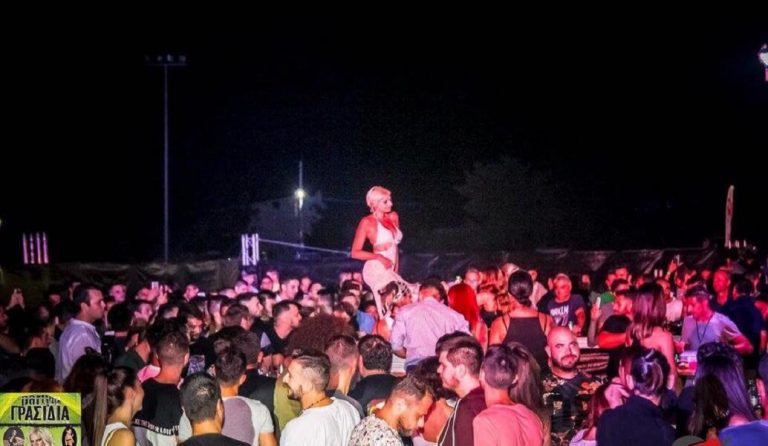 Τι έπαθε το πρόσωπο της Τζούλιας Αλεξανδράτου; (pics)