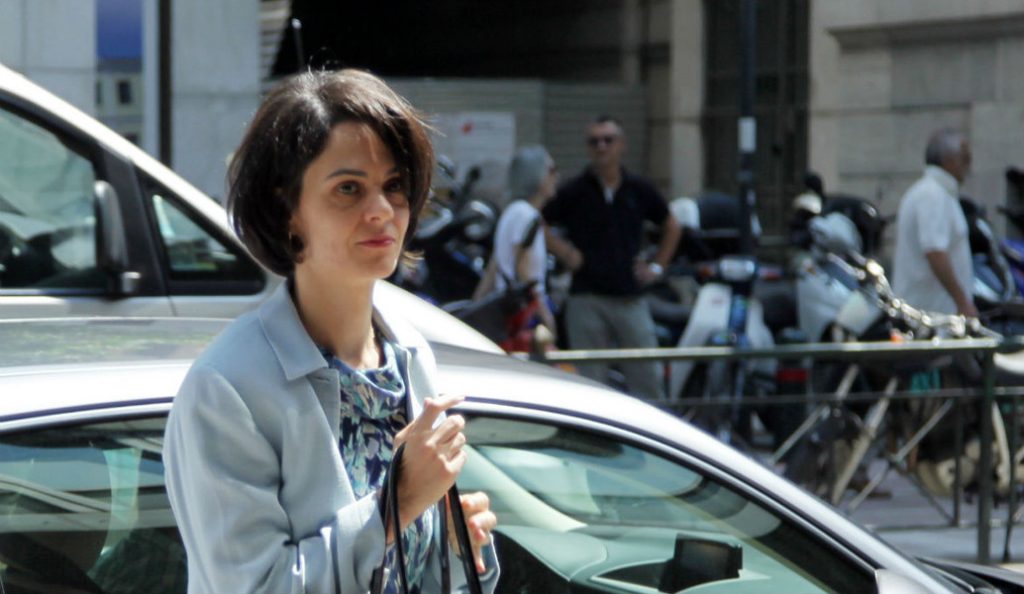 Βελκουλέσκου: Να γίνει διεύρυνση της φορολογικής βάσης και νέα μείωση στις συντάξεις