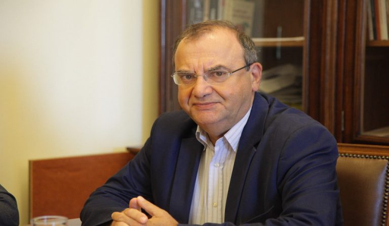 Στρατούλης: Η πρόταση για Grexit και δραχμή είχε τεθεί πολλές φορές το 2015