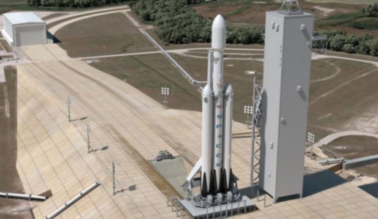 Τον Νοέμβριο η εκτόξευση του Falcon Heavy