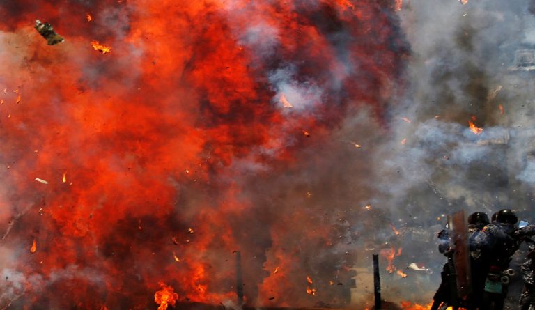 Βενεζουέλα: Ματωμένες εκλογές με μικρή συμμετοχή