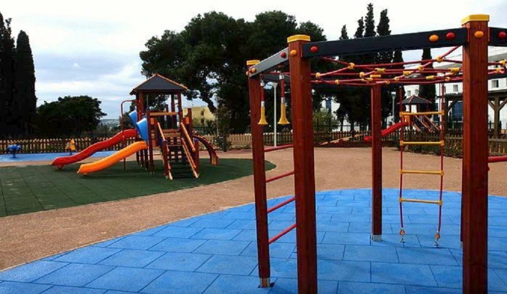 Δήμος Αγίας Βαρβάρας: Αναβαθμίζονται 9 παιδικές χαρές