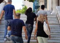 Στο “Χαμόγελο του Παιδιού” τα αδερφάκια του 18 μηνών μωρού που του έδωσαν ναρκωτικό χάπι