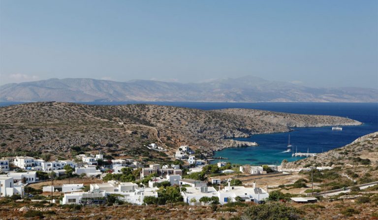 Το νησάκι των 150 κατοίκων στο Αιγαίο που κρύβει όλη την ομορφιά της Ελλάδας (pics&vid)
