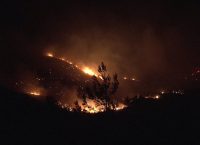 Νύχτα αγωνίας στα Κύθηρα: Εκκενώθηκε χωριό λόγω της πυρκαγιάς