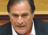 Τσουκαλάς: Εξαιρετική άποψη η επιλογή των σημαιοφόρων με κλήρωση