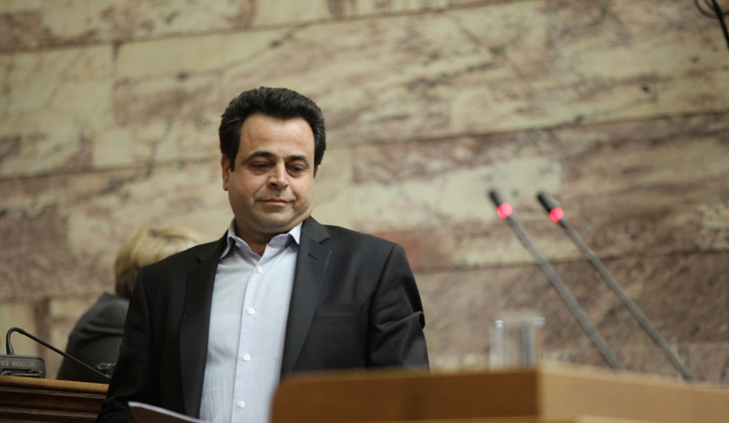 Σαντορινιός: Υδατική και ενεργειακή αυτονομία, για να υπάρξει ανάπτυξη στα νησιά