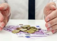 Ηράκλειο: Πλήρωναν τους εργαζόμενους στο αεροδρόμιο με κουπόνια