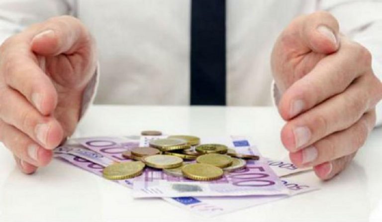 Ηράκλειο: Πλήρωναν τους εργαζόμενους στο αεροδρόμιο με κουπόνια