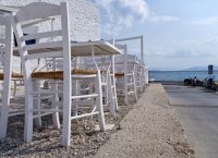 Βαριές “καμπάνες” για παρανομίες σε τουριστικούς προορισμούς