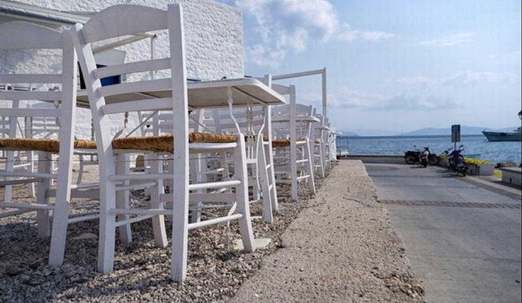 Βαριές “καμπάνες” για παρανομίες σε τουριστικούς προορισμούς