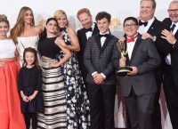 Τίτλοι τέλους για το “Modern Family”