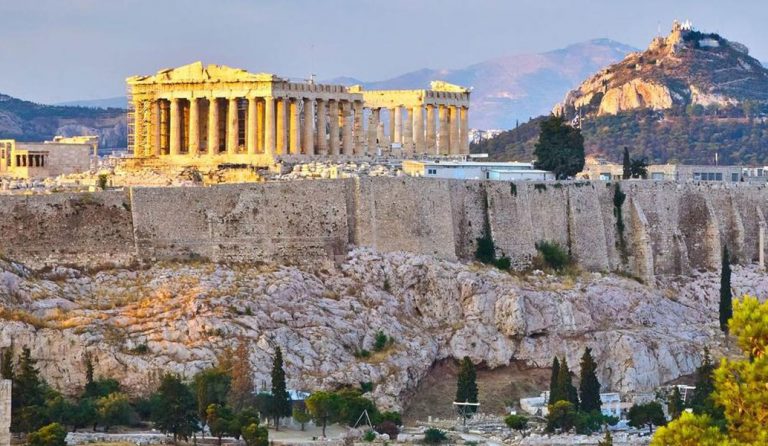 Οδηγός επιβίωσης στην πόλη τον Αύγουστο!