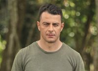 Η νέα εμφάνιση του Αγγελόπουλου που “σαρώνει” (pic)