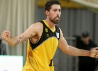 Χτύπησε ο Αθηναίου