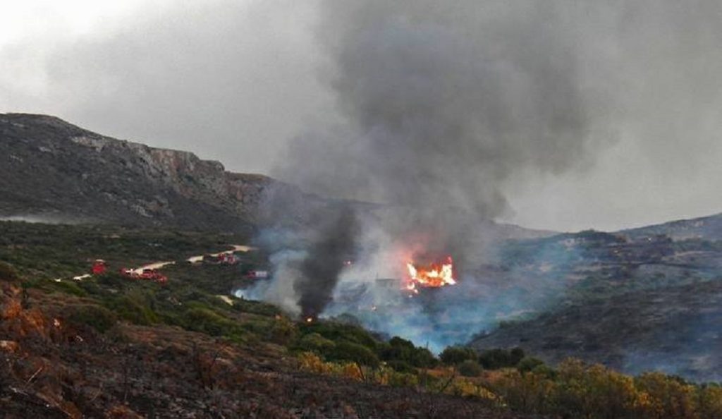 Υπό έλεγχο η πυρκαγιά στην Καισαριανή