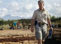 Μιχάλης Κοσμόπουλος: Ο αρχαιολόγος που βοηθά στη διάδοση των ελληνικών σπουδών στην Αμερική