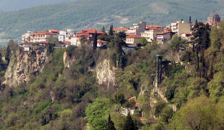 Πώς χρηματοδοτούνται 85 ορεινοί και νησιωτικοί δήμοι από το Υπ. Εσωτερικών