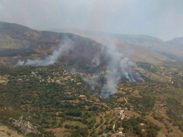 Πρόξενος Αργυροκάστρου: Δεν κάηκαν μειονοτικά σπίτια από τη φωτιά στη νότια Αλβανία