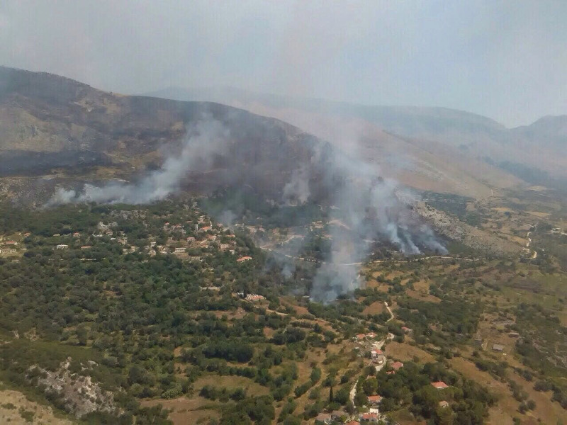 Πρόξενος Αργυροκάστρου: Δεν κάηκαν μειονοτικά σπίτια από τη φωτιά στη νότια Αλβανία