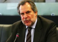 Παραίτηση Παπουτσή από την Παγκόσμια Τράπεζα ζητά η κυβέρνηση