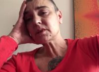 Νέο βίντεο απόγνωσης από τη Sinead O’Connor: Δεν αντέχω μόνη μου (vid)