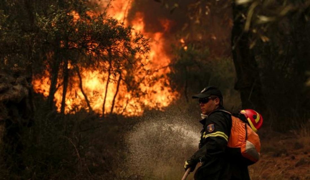 Μεγάλη πυρκαγιά στην Κέρκυρα