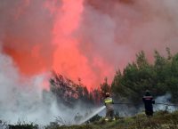 Φωτιά τώρα: Συνεχίζει να καίγεται η Βιστωνίδα – Οριοθετήθηκε η πυρκαγιά
