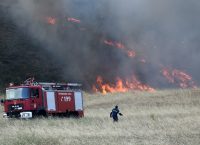 ΦΩΤΙΑ: Υπό μερικό έλεγχο η πυρκαγιά στο Σιδηρόκαστρο της ανατολικής Μάνης