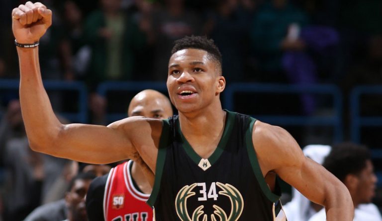 Αντετοκούνμπο: Στην κορυφή ξανά ο Γιάννης – Αναδείχτηκε ο καλύτερος ξένος παίκτης του NBA