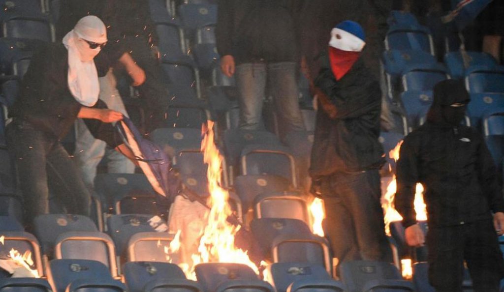 Εικόνες χάους στο Χέρτα – Χάνσα Ρόστοκ (pics)