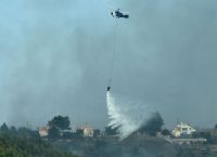Κρίσιμη η κατάσταση στην αν. Αττική – Συνεχείς αναζωπυρώσεις