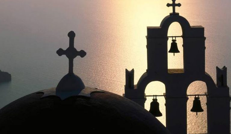 Τα μηνύματα των πολιτικών για τον Δεκαπενταύγουστο