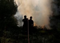 Φωτιά: Στις φλόγες η Πύλος – Κινδυνεύει αρχαιολογικός χώρος (pics&vid)