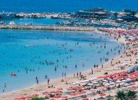 Σπάνε όλα τα ρεκόρ οι αφίξεις τουριστών στην Κύπρο
