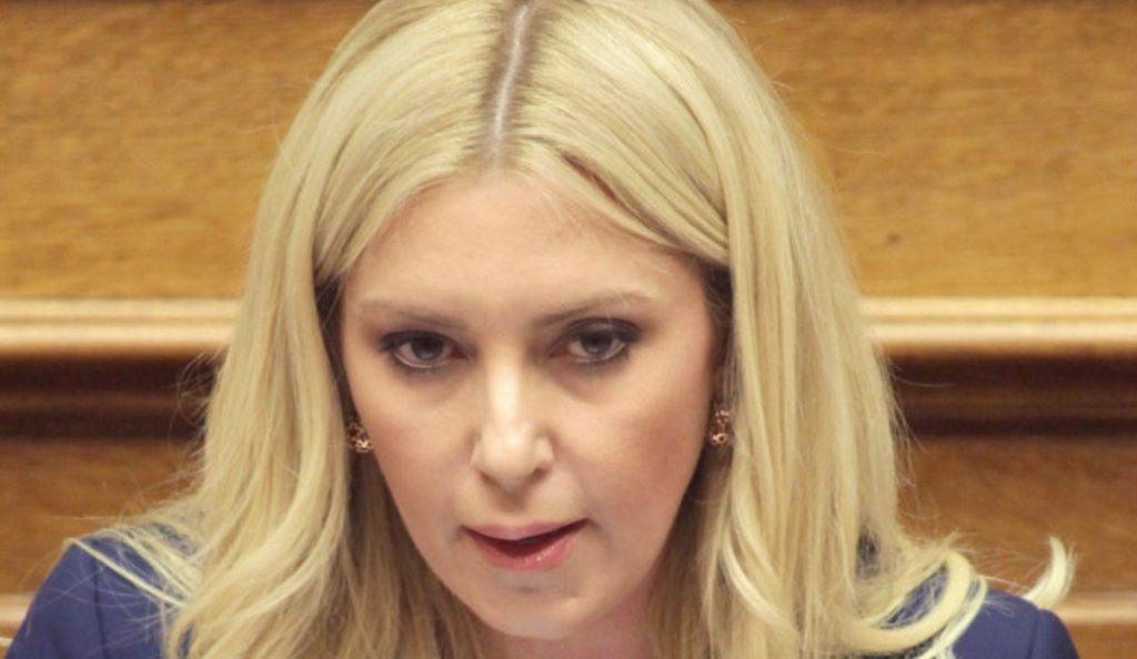 Αραμπατζή: Σε “μαύρο σκοτάδι” οι χιλιάδες ασφαλισμένοι του ΟΓΑ, γεννημένοι το 1950