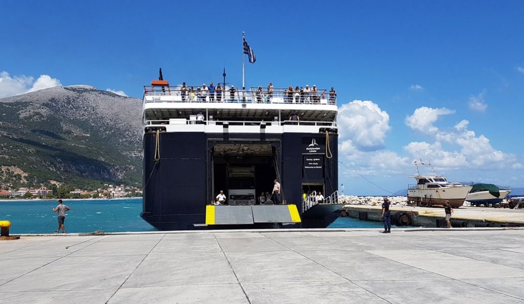 Κεφαλονιά: Η απάντηση της πλοιοκτήτριας εταιρείας που δεν επιβίβασε τους πυροσβέστες στο πλοίο