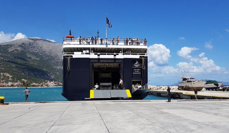 Κεφαλονιά: Η απάντηση της πλοιοκτήτριας εταιρείας που δεν επιβίβασε τους πυροσβέστες στο πλοίο