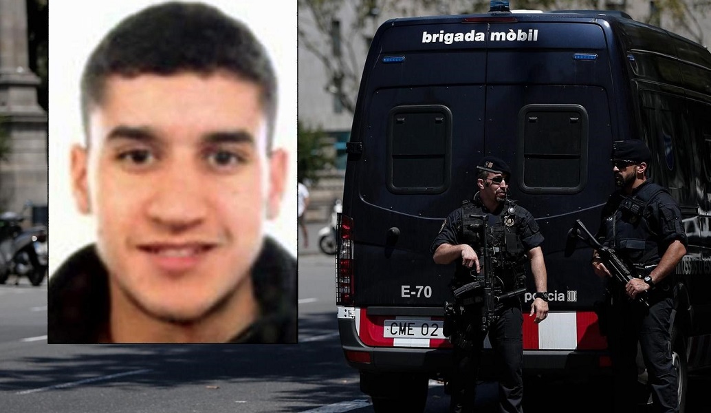 “Καταζητείται. Είναι οπλισμένος κι επικίνδυνος” (pic)