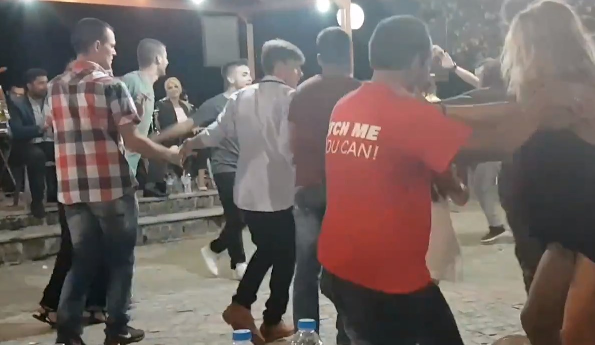 Έπος: Το Despacito με κλαρίνο σε πανηγύρι στην Άρτα (vid)