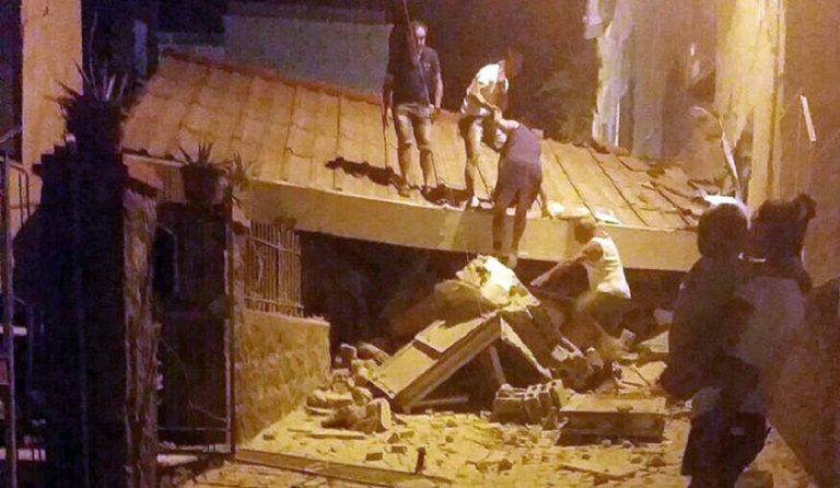 Βίντεο: Η δραματική διάσωση του επτά μηνών μωρού από τα ερείπια στην Ιταλία (vid)
