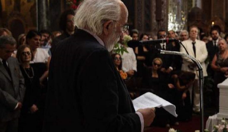 Ο συγκλονιστικός επικήδειος του Λυκουρέζου: “Δεν βρίσκεται άνθρωπος που να σου μοιάζει”
