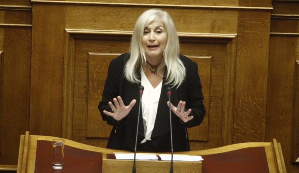 Αυλωνίτου: Αν ήσουν με το κομμουνιστικό καθεστώς, δεν σε πείραζαν
