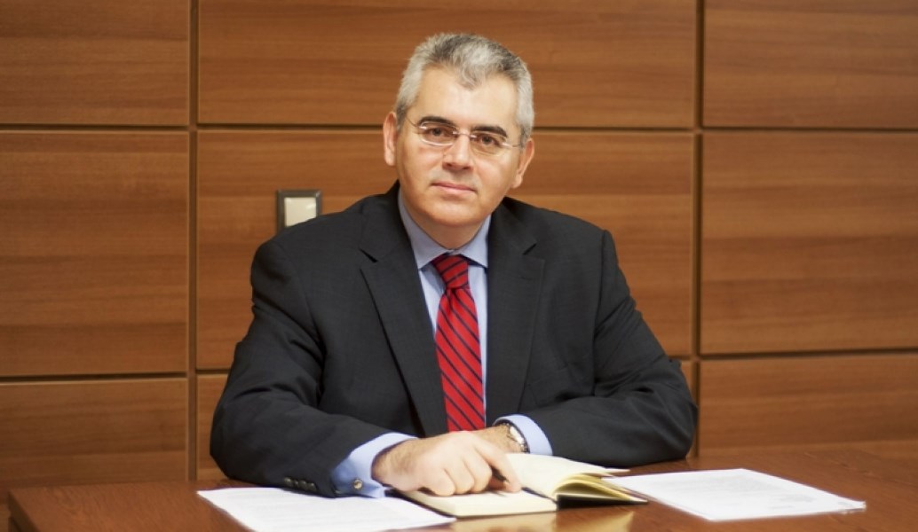 Aντιεξουσιαστική ομάδα ανέλαβε την ευθύνη για τους βανδαλισμούς στο γραφείο του Χαρακόπουλου