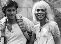 Mireille Darc: Στο πλευρό της μέχρι τέλους ο Αλέν Ντελόν