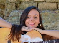 Ειρήνη Τορνεσάκη: Η Ελληνίδα τραγουδίστρια που “ντύνει” με τη φωνή της τις παραστάσεις του Cirque du Soleil (vid)