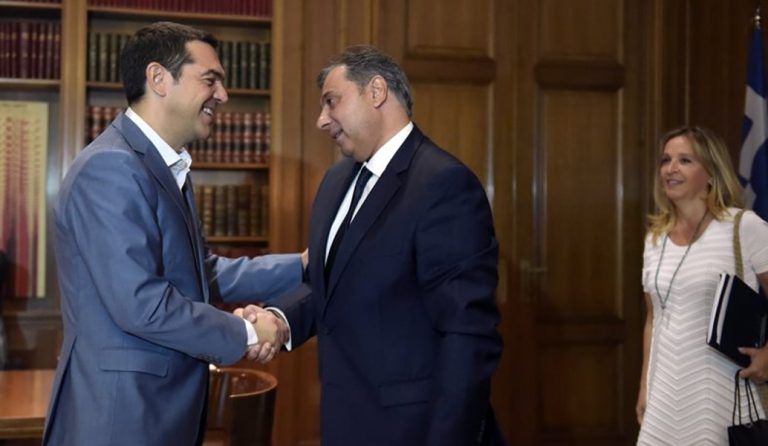 Τσίπρας σε Κορκίδη: “Αναγκαίο να ξαναχτιστεί η μικρομεσαία επιχείρηση σε πιο υγιή βάση”
