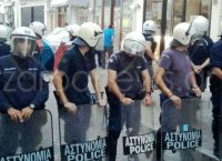 Κρήτη: Επεισόδια κατά την κατάσχεση καταστήματος στο Ρέθυμνο από ξένο Fund (vid)